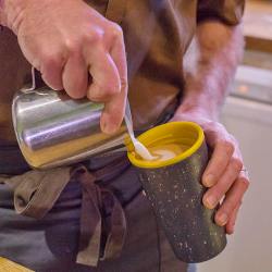 Ekologický opakovaně použitelný kelímek na kávu rcup GreenStore.cz