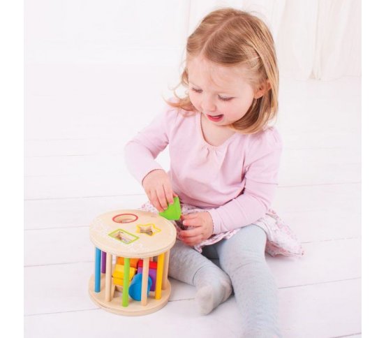 Bigjigs Baby Dřevěná vhazovací hračka - Válec s tvary