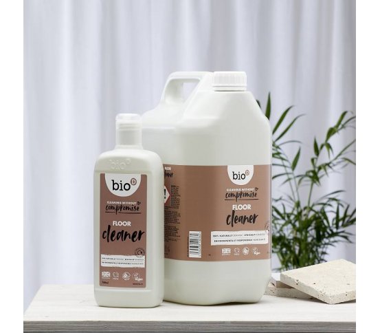 Bio-D Čistič na podlahy a parkety s lněným olejem 750ml