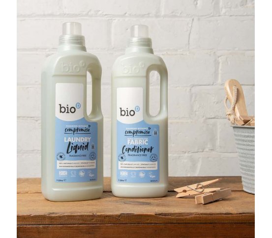 Bio-D Tekutý prací gel - bez vůně 1l