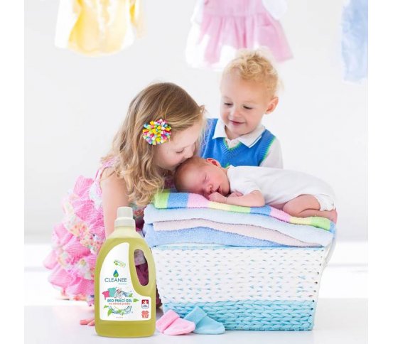 Cleanee Eco Dětský prací gel na barevné i bílé prádlo