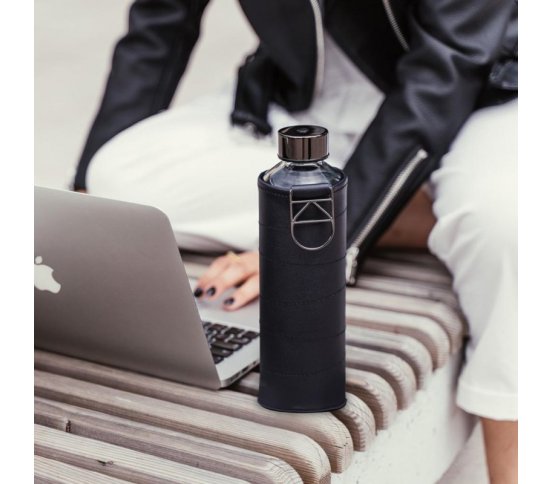 Equa Skleněná láhev s obalem Mismatch Graphite 750ml
