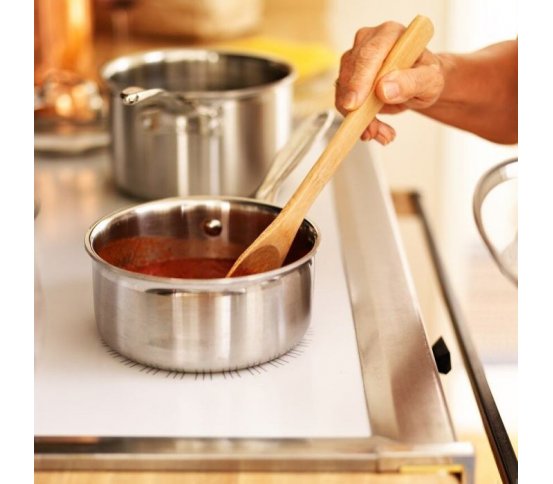 Vaření s bambusovým náčiním které neškrábe pánve