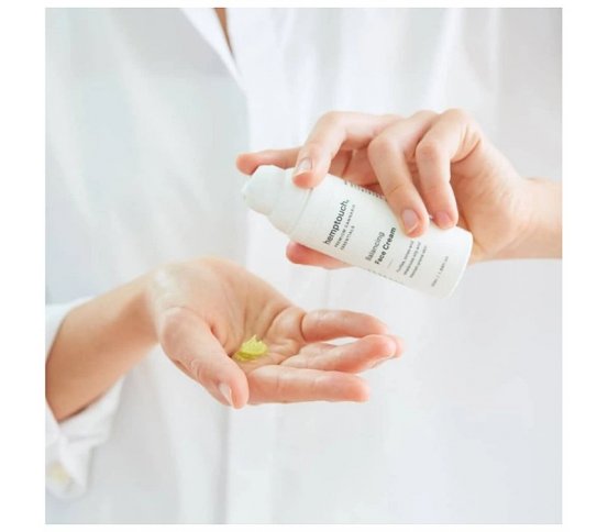 Hemptouch Vyrovnávající pleťový krém pro mastnou pleť - vzorek 2ml tester