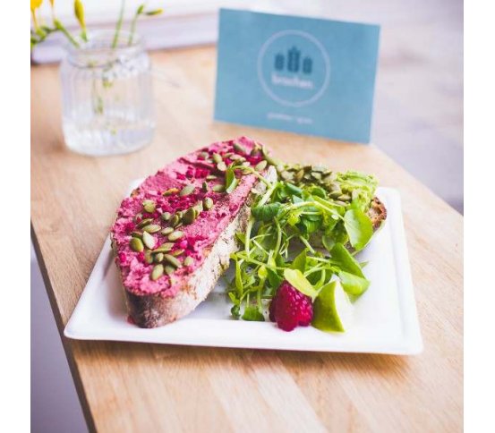 Hranatý talíř KARO 20x20cm z cukrové třtiny (50ks)