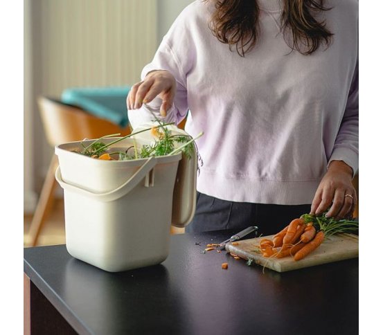 Koš na bioodpad s vložkou 6l - slonová kost Plastia 3