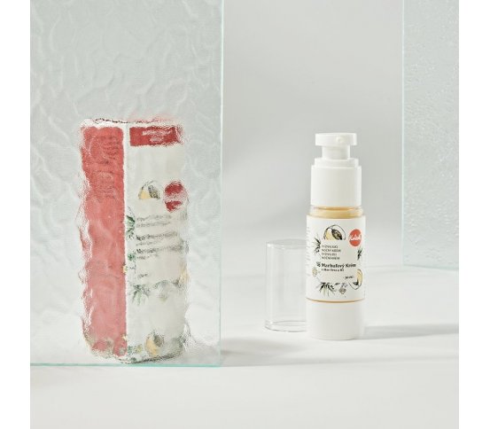 Kvitok Noční meruňkový krém pro citlivou pleť 30ml greenstore.cz