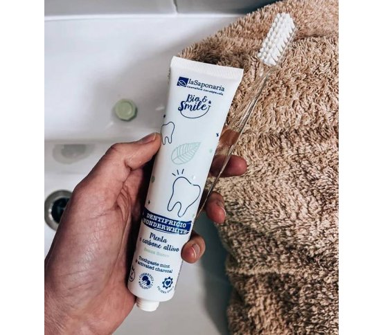 laSaponaria Bělící zubní pasta Wonder White BIO 75ml greenstore.cz