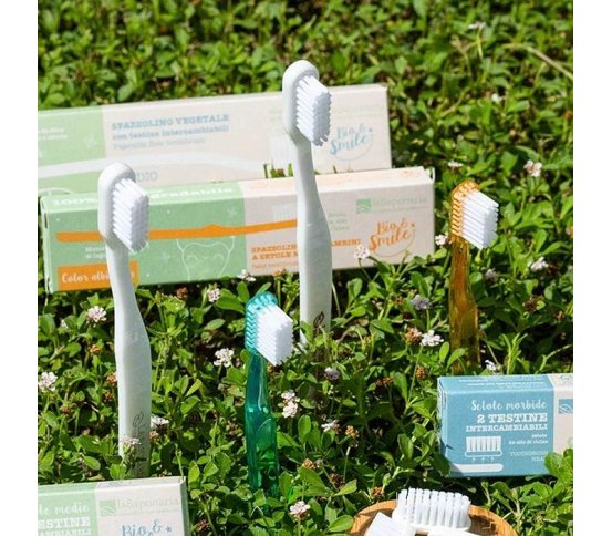 laSaponaria přírodní Dětský zubní kartáček - meruňkový