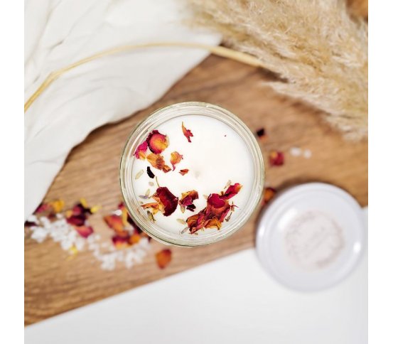 Sójová svíčka s květinovou vůní