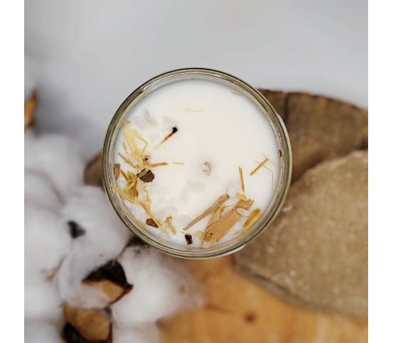 Přírodní svíčka se sladkou vůní vanilky