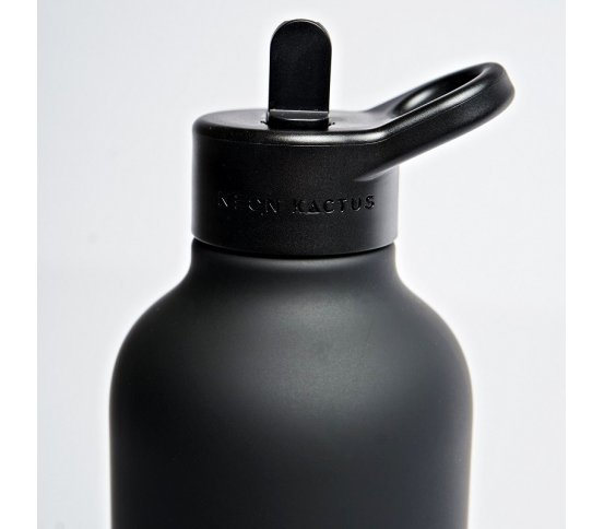 Ekologická láhev na vodu na turistiku