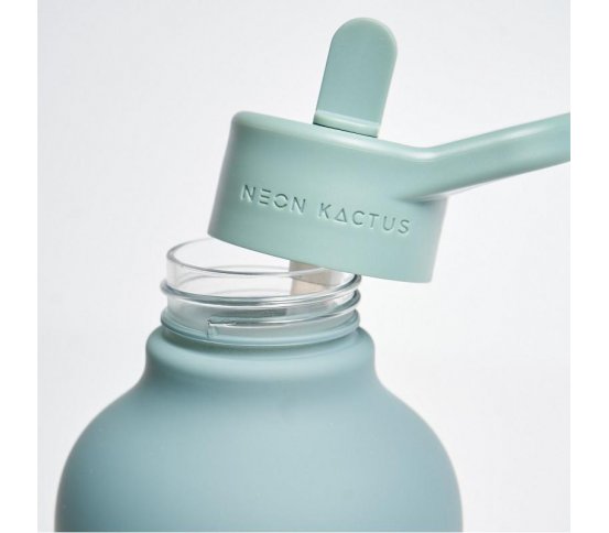 Lehká sportovní láhev na vodu 1300ml