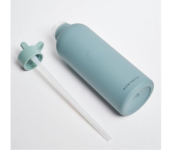 Designová láhev na studené nápoje