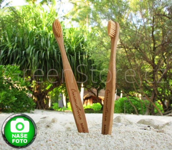 Přírodní kartáček z bambusu Curanatura extra soft