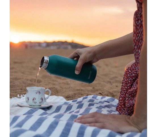 Izolační dvouplášťová zelená láhev