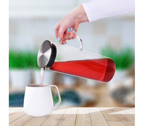 Krásná karafa z borosilikátového skla 1500ml