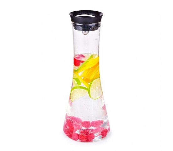 Krásná karafa z borosilikátového skla