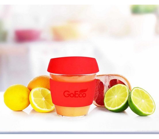 Skleněný hrníček na odnos kávy