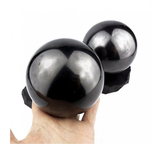Šungitová koule leštěná 10cm pro harmonizaci