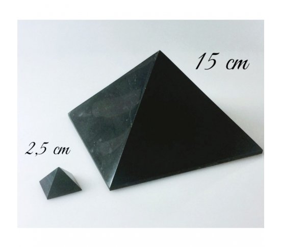 Velká Šungit pyramida 15x15cm sungitstore