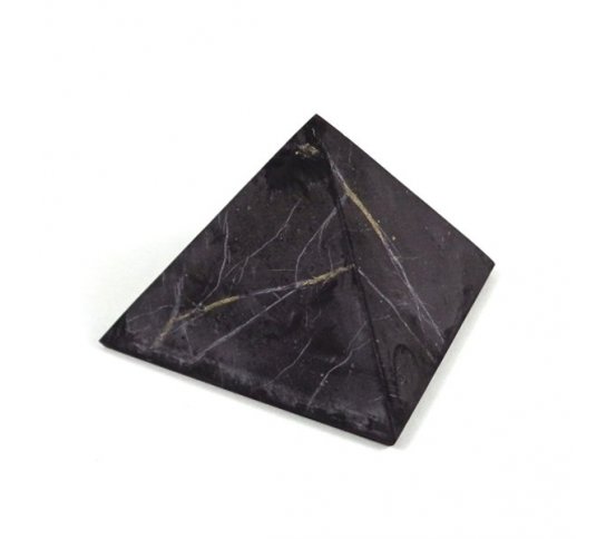 Šungitová pyramida neleštěná 4x4cm pro filtraci vody