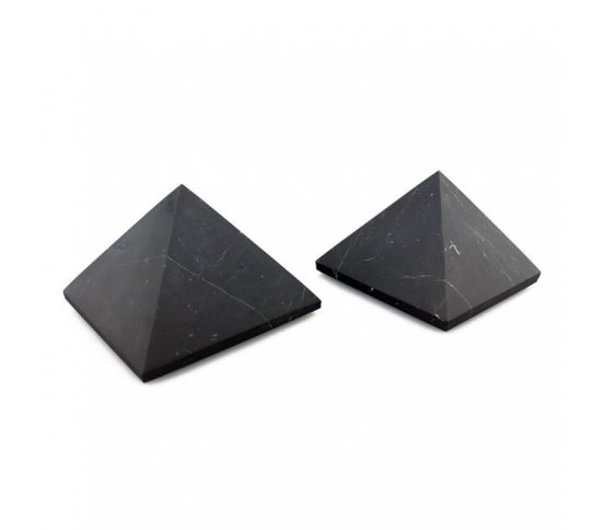 Šungitová pyramida neleštěná 6x6cm pro filtraci vody 5