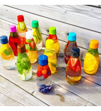 Ovoce s vodou v Retap lahvích ze skla