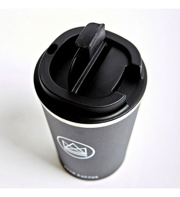 Ekologický termohrnek do auta s nepropustným víčkem