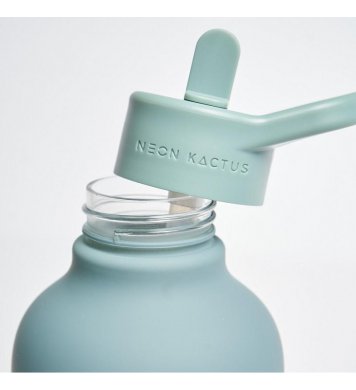 Lehká sportovní láhev na vodu 1300ml