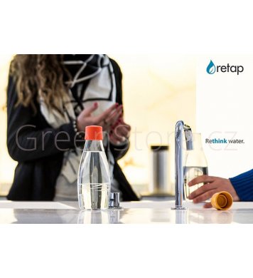 Retap lahve na vodu do práce a business schůze