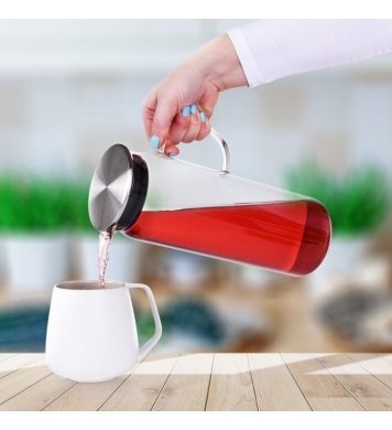 Krásná karafa z borosilikátového skla 1500ml