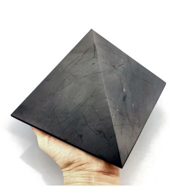 Pyramida shungit šungit proti záření Praha