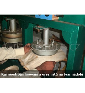 lisování a výroba listů z palmy areky